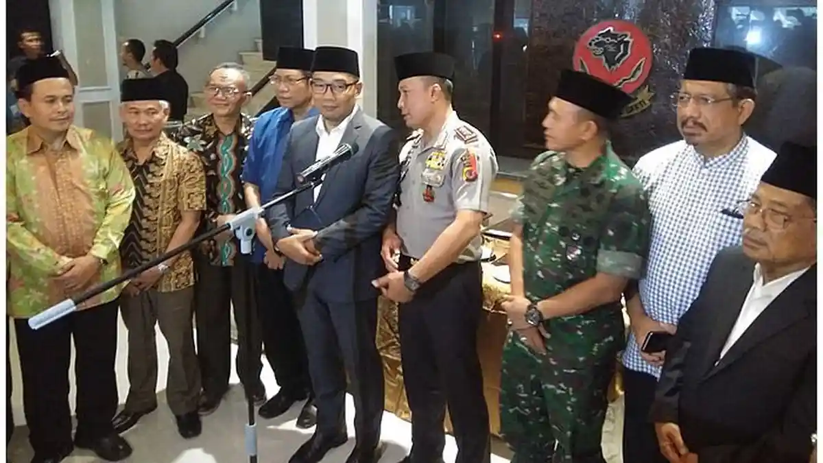Soal Pembakaran Bendera, Gubernur Emil: Generasi Milenial Jangan Emosian!