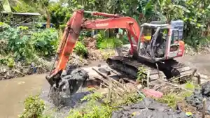 NORMALISASI-Alat-berat-bergerak-di-sejumlah-sungai-di-Sidoarjo.jpg