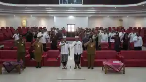 membuka-kegiatan-Bimbingan-Teknis-Bimtek-Sosialisasi-Implementasi-Perizinan.jpg