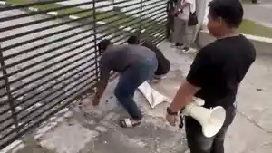 Aksi-tuntut-bbm.jpg