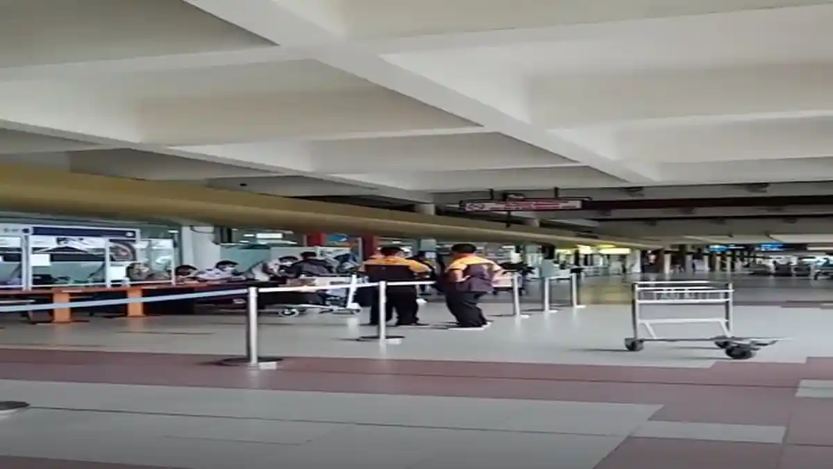 Hari Terakhir Larangan Mudik: Bandara Internasional Minangkabau Masih Relatif Sepi Penumpang