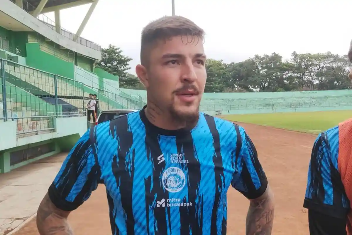 Charles Raphael Tak Sabar Rasakan Atmosfer Laga Persebaya Vs Arema FC