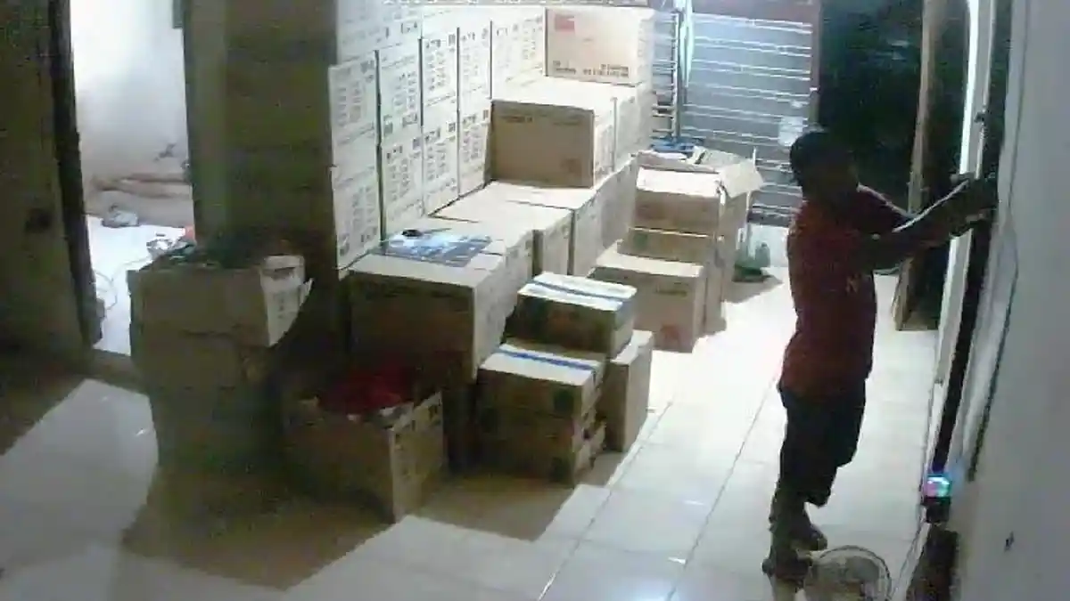 Wajah Pencuri Motor di Semarang Ini Terekam CCTV, Beraksi Setelah Curi Sandal