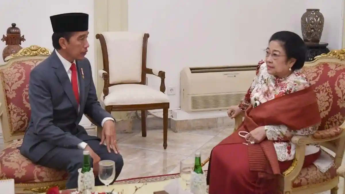 Pecah Kongsi PDIP, Jokowi Bantah Minta Jabatan 3 Periode 'Tanya Mega, Tanya Puan'