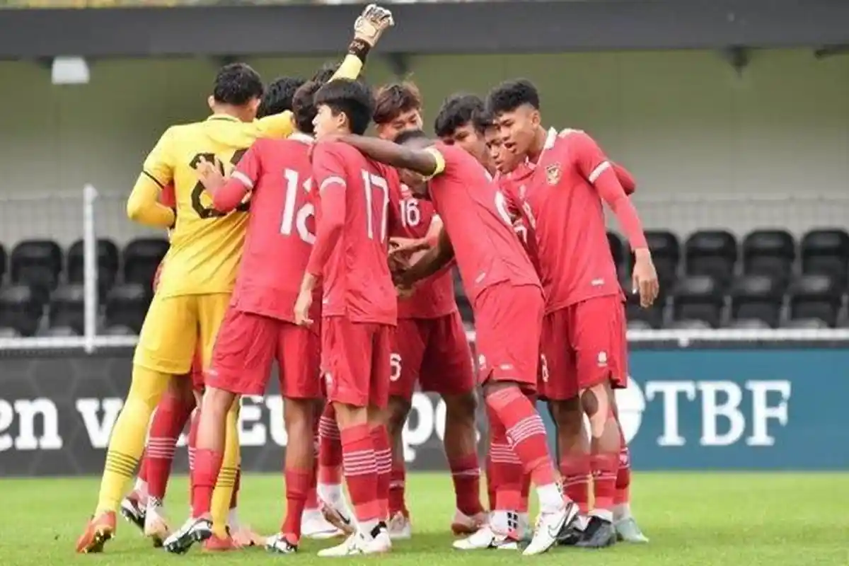 Jelang Laga Indonesia vs Ekuador di Piala Dunia U-17 2023 : Iqbal Gwijangge Berharap GBT Penuh