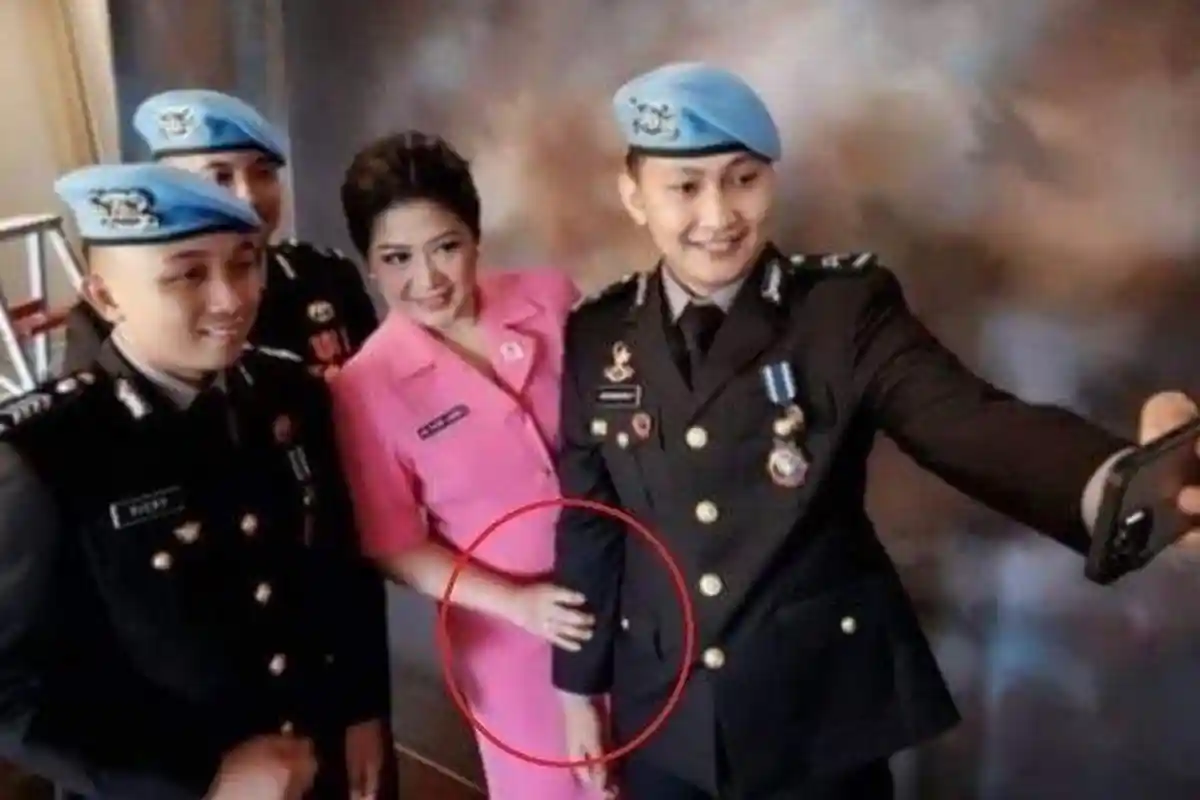 Brigadir J Setrika Baju Anak dan Istri Ferdy Sambo, Putri Candrawathi sampai Chat Adik Mendiang