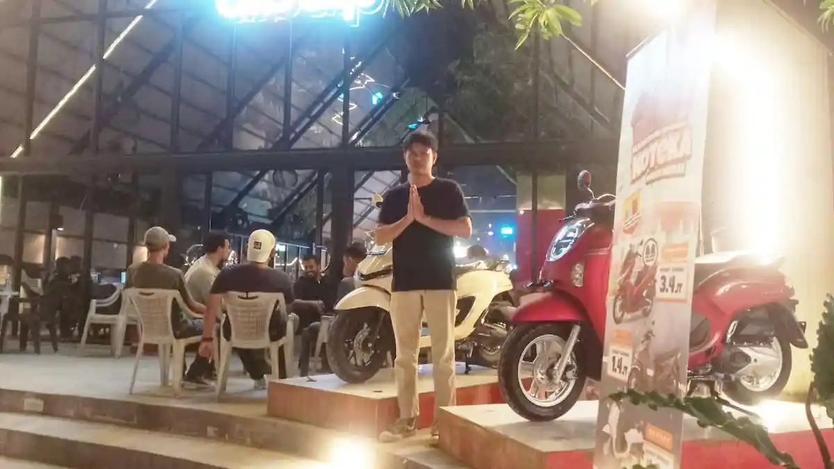 Menjadi Lifestyle Anak Muda, Scoopy dan Stylo Dihadirkan di Café Selagi Dingin Sorong
