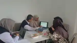 Tim-BBPOM-Aceh-memberikan-pendampingan-Pelatihan-dan-Perizinan-Produk-Parfum.jpg