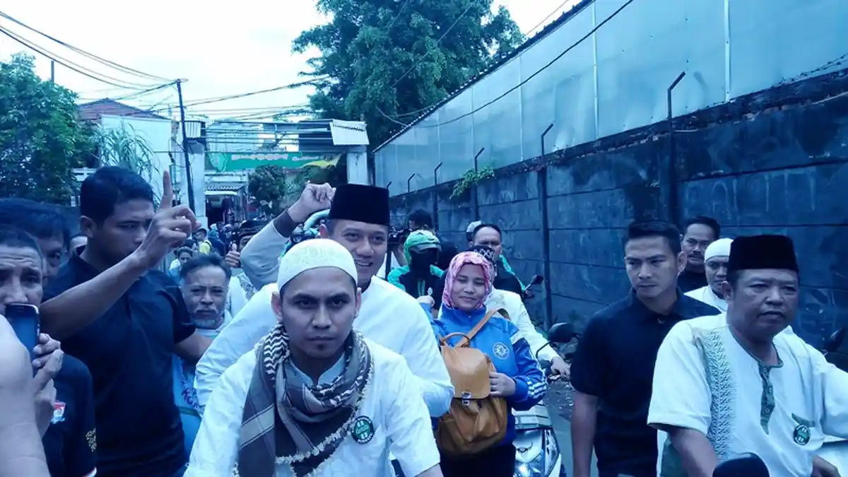 Diantar Puluhan Ojek, Agus Yudhoyono Hadiri Pengajian Akbar