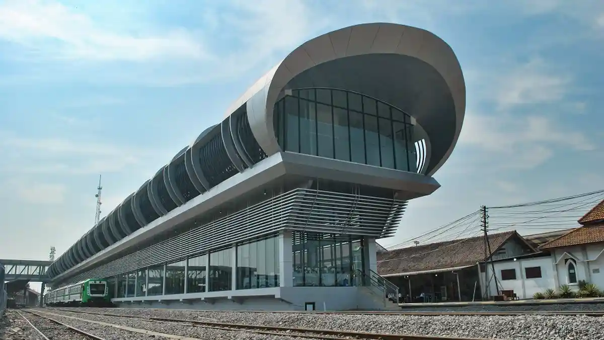 Kereta Api Bandara Tujuan Adi Soemarmo Solo Beroperasi Kembali, Ini Tarif Tiketnya