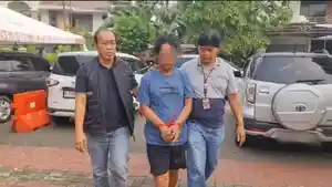 r-curi-kembangan.jpg