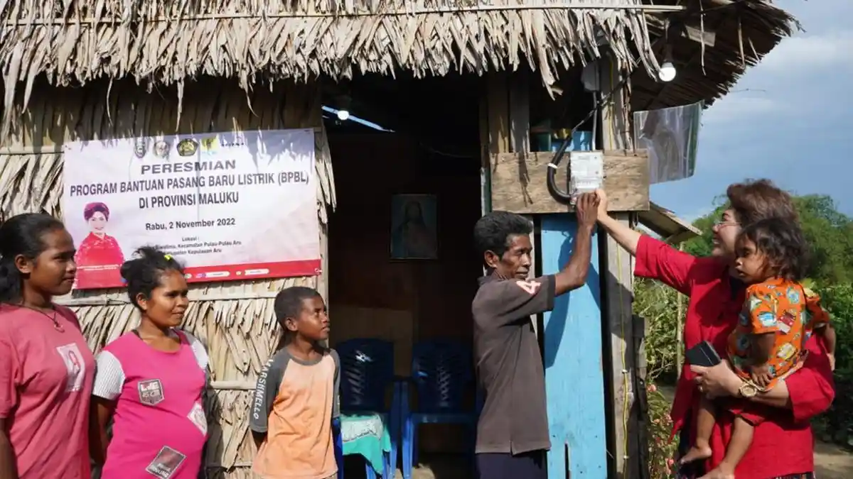 Negara Hadir, 75.890 Keluarga Kurang Mampu Dapat Bantuan Pasang Baru Listrik PLN Gratis
