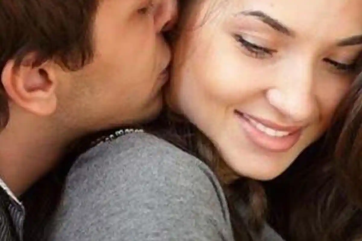 Banker Cantik Bikin Gemes, Pipinya Jadi Incaran Sang Pimpinan, Tiba-tiba Saja Bibir Mendarat Pipinya