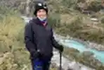 Naila Novaranti Lakukan Terjun Payung Dari Atas Mount Everest