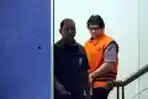 Penahanan Hery Nurhayat