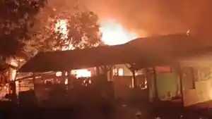 Kemenag-Cabut-Izin-Ponpes-yang-Dibakar-Warga-Buntut-Dugaan-Tindakan-Asusila.jpg
