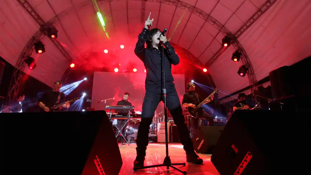 Once, Ari Lasso, Kla Project Sepanggung di Konser Indonesia Greatest Hits