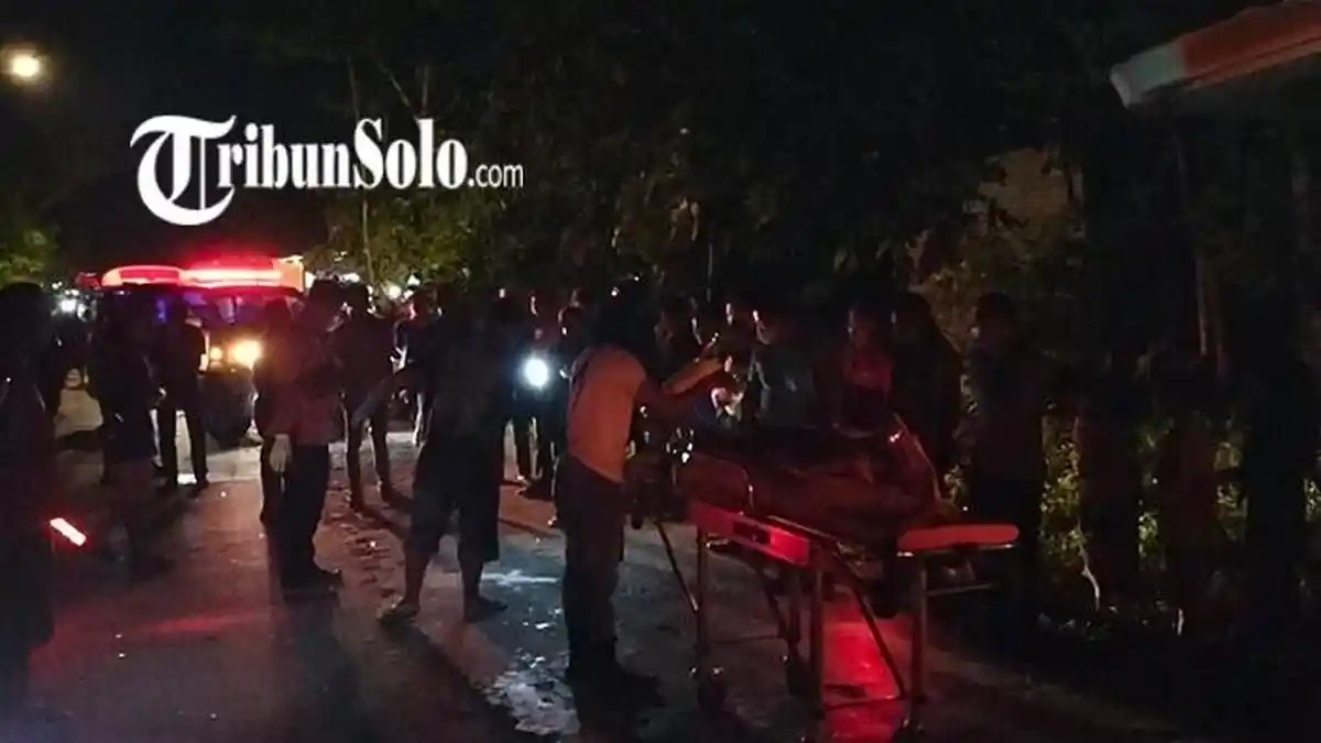 Korban Selamat dari Kecelakaan Maut di Jalan Bangak-Simo Dirawat di RS Banyu Bening
