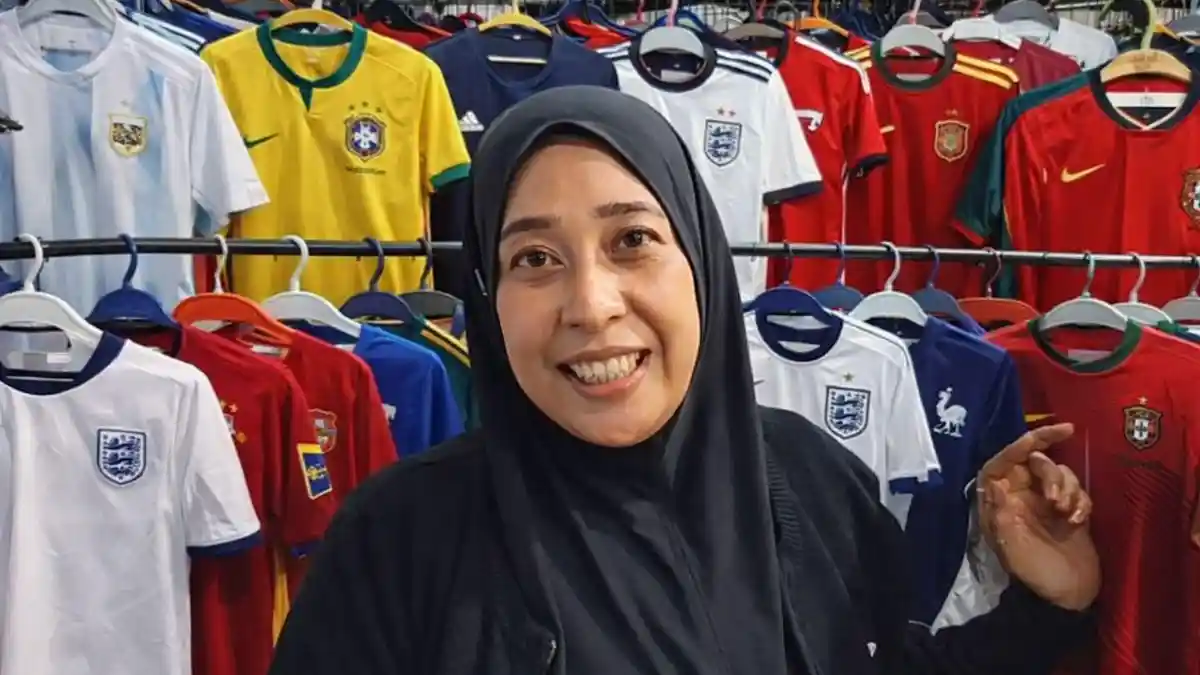 Warga Fakfak Tersengat Euforia Piala Dunia 2026, Jersey Argentina dan Brasil Paling Laris
