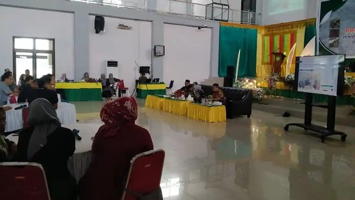 FEBI IAIN Langsa dan BPDPKS Latih 40 UKMK Cara Budidaya Jamur