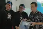 Wali Band Nyanyi Lagu Berbahasa Sunda Judul Kumaha Aing