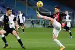 brahim-diaz-mengontrol-bola-di-serie-a-italia-sampdoria-vs-ac-milan-di-stadion-luigi-ferraris.jpg