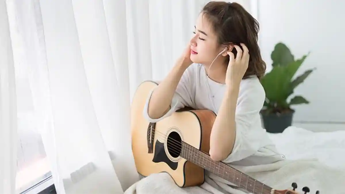 Stop Jadi Kaum Rebahan! Begini Cara Eksis Berkarya Walau Cuma di Rumah Aja