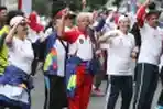 Menko PMK dan Kemendikbud Buka Jalan Sehat Sambut Asian Game 201