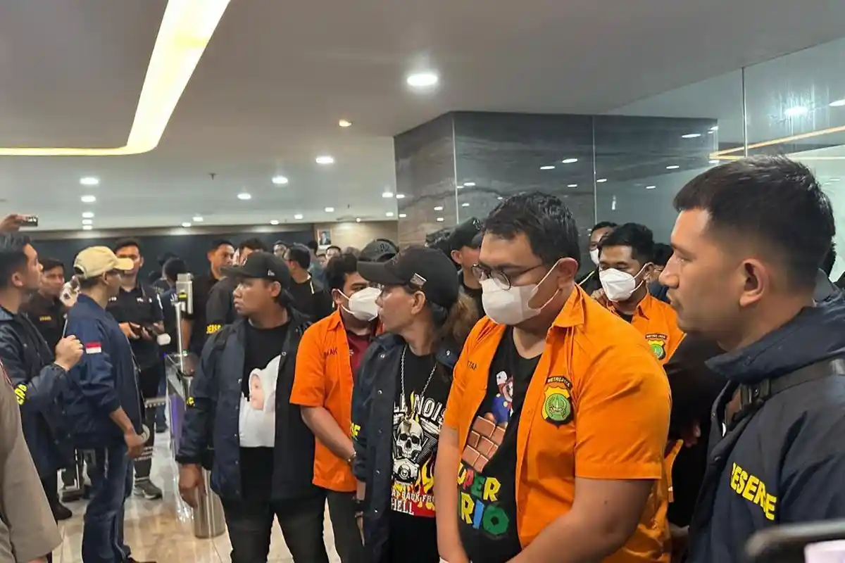 BARU SAJA Polisi Sita Uang Tunai Rp 73 Miliar dari Pegawai Komdigi  terkait Blokir Situs Judi Online