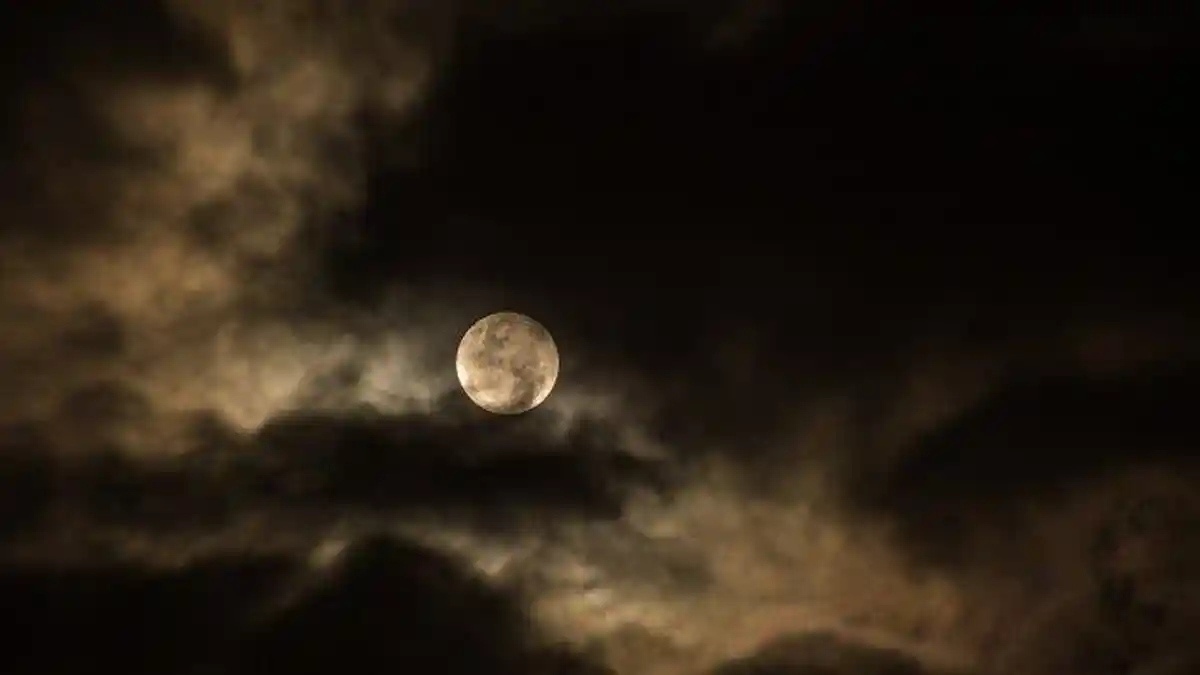 Prakiraan Cuaca BMKG Kabupaten Kudus Hari Ini 1 Juli 2022, Malam Hari Berawan Tebal