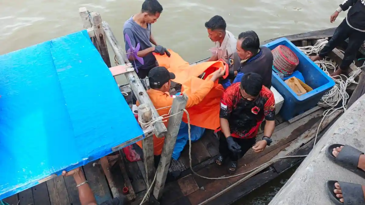 Nelayan di Batubara Temukan Mayat Mr X Mengambang di Selat Malaka