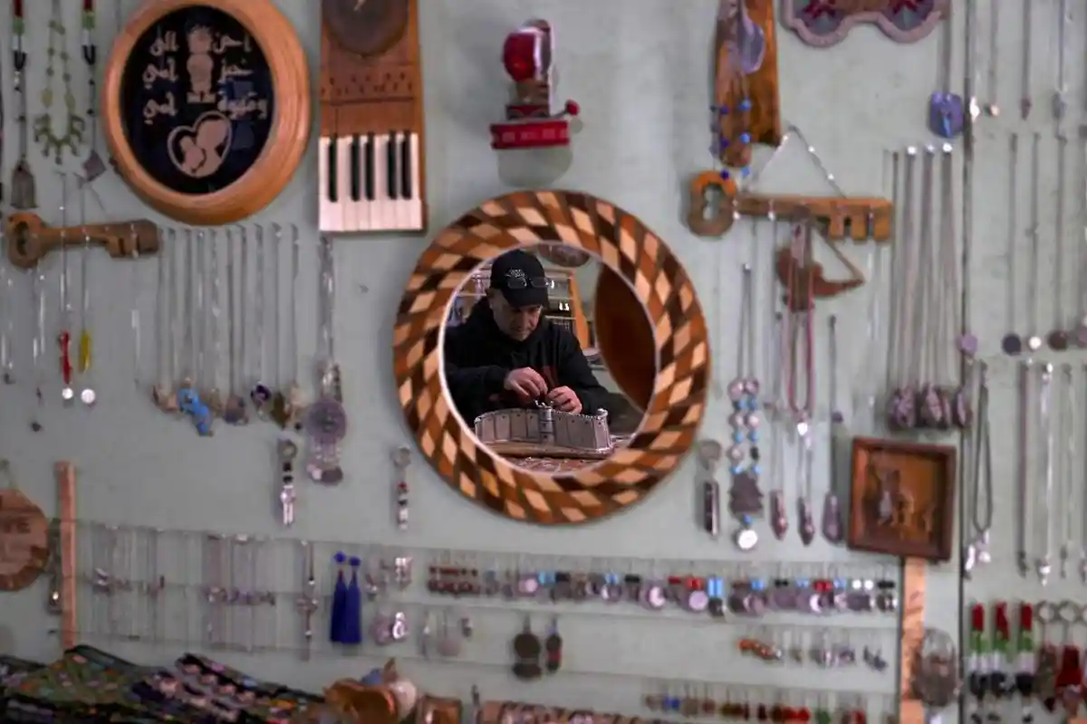 Doa Bercermin dan Artinya , Mendulang Pahala dan Berkah dari Aktivitas Ringan Rutinitas Sehari-hari