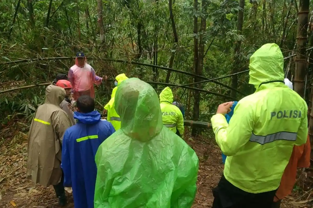 Nenek Rampin Masih Belum Ditemukan, Tim Gabungan Fokus Sisir Tebing dan Sungai 