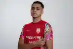 Gardhika-Arya-resmi-berseragam-Persis-Solo.jpg