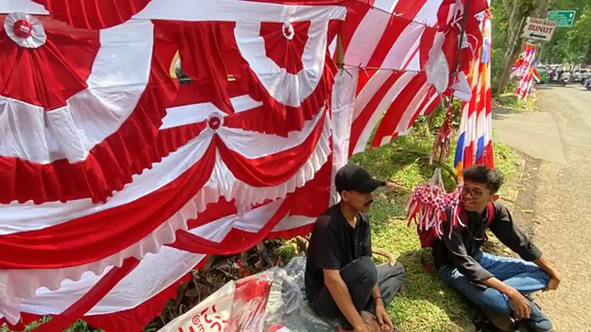 Bukan Merah Putih, Banyak Remaja di Kota Bogor Buru Bendera One Piece