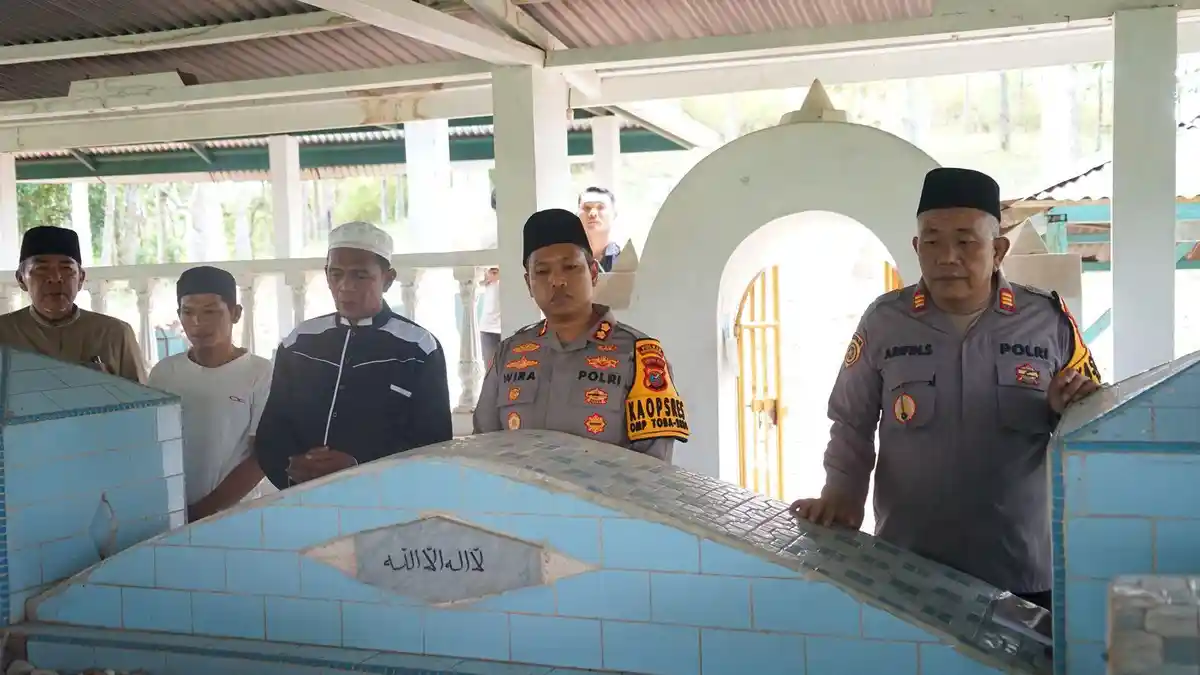 Kapolres dan Rombongan Silahturahmi ke Masjid Syekh Zainal Abidin Harahap Padangsidimpuan