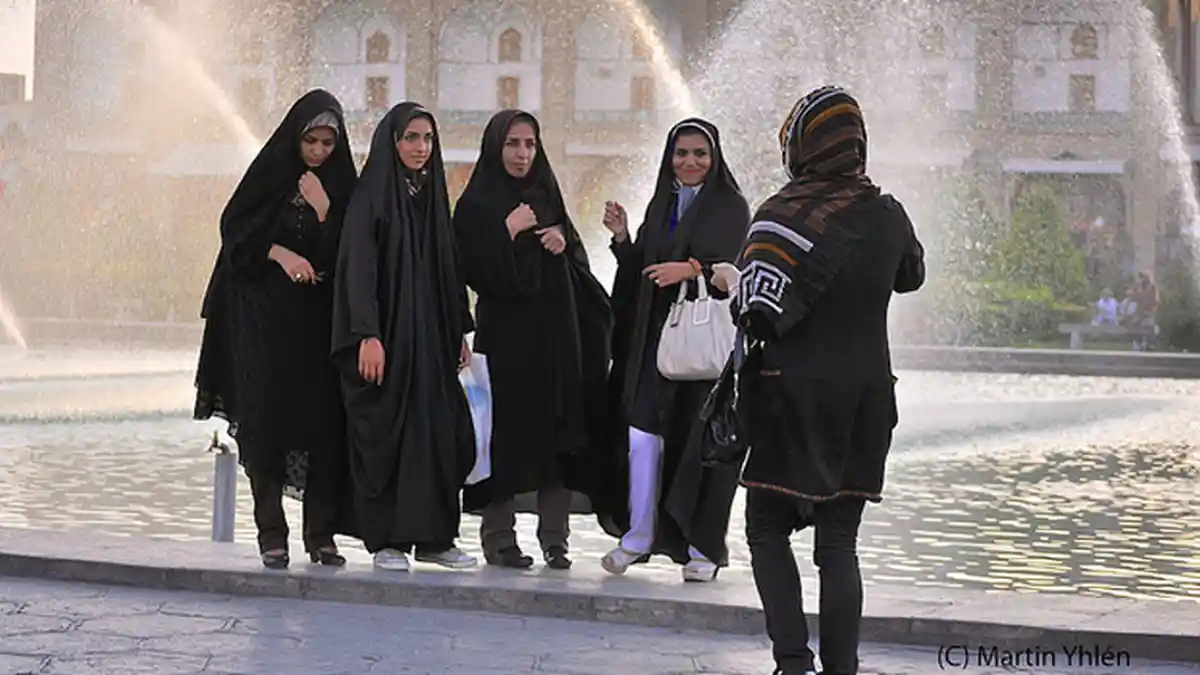 Paket Umrah Sekalian Wisata ke Teluk Persia, Mau?