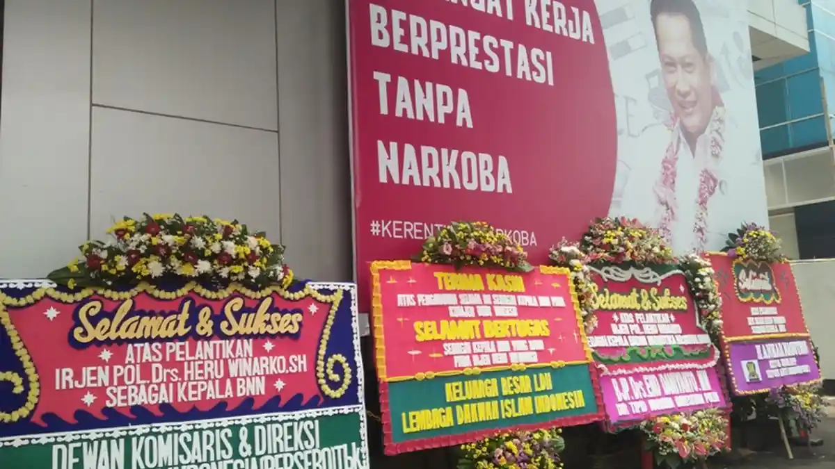 Delapan Karangan Bunga Untuk Kepala BNN Baru Irjen Pol Heru Winarko
