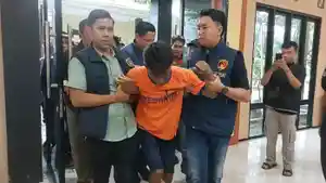 pelaku-pembunuhan-guru-di-ngancar-kediri-ditembak.jpg
