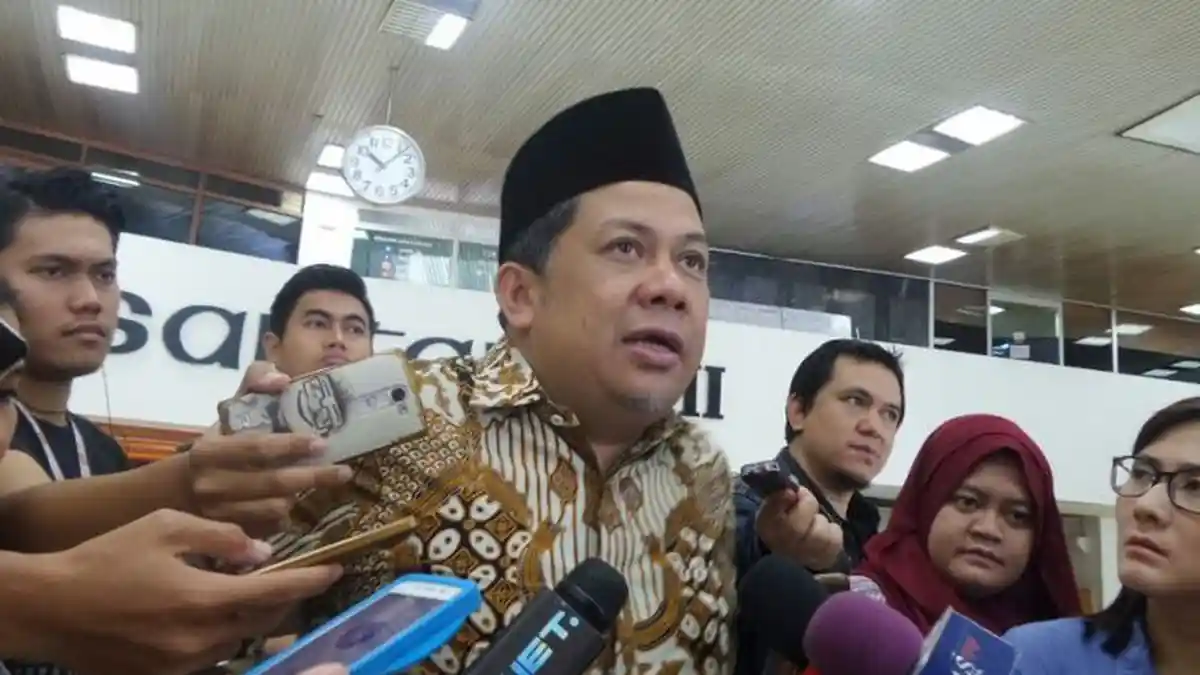 Sambut Tahun Baru 2018, Ini Resolusi Fahri Hamzah