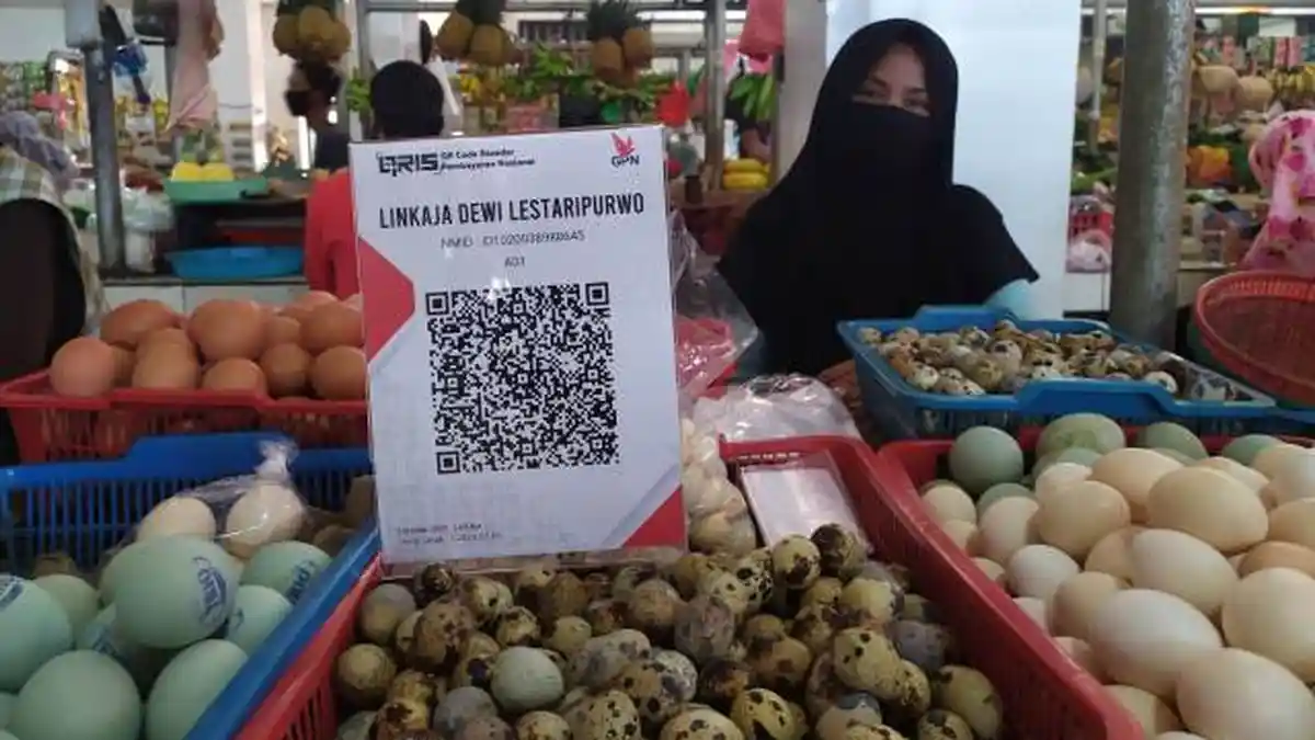 Tak Perlu Bawa Uang Tunai, Berbelanja di Pasar Tradisional Batang Kini Bisa Bayar Pakai QRIS