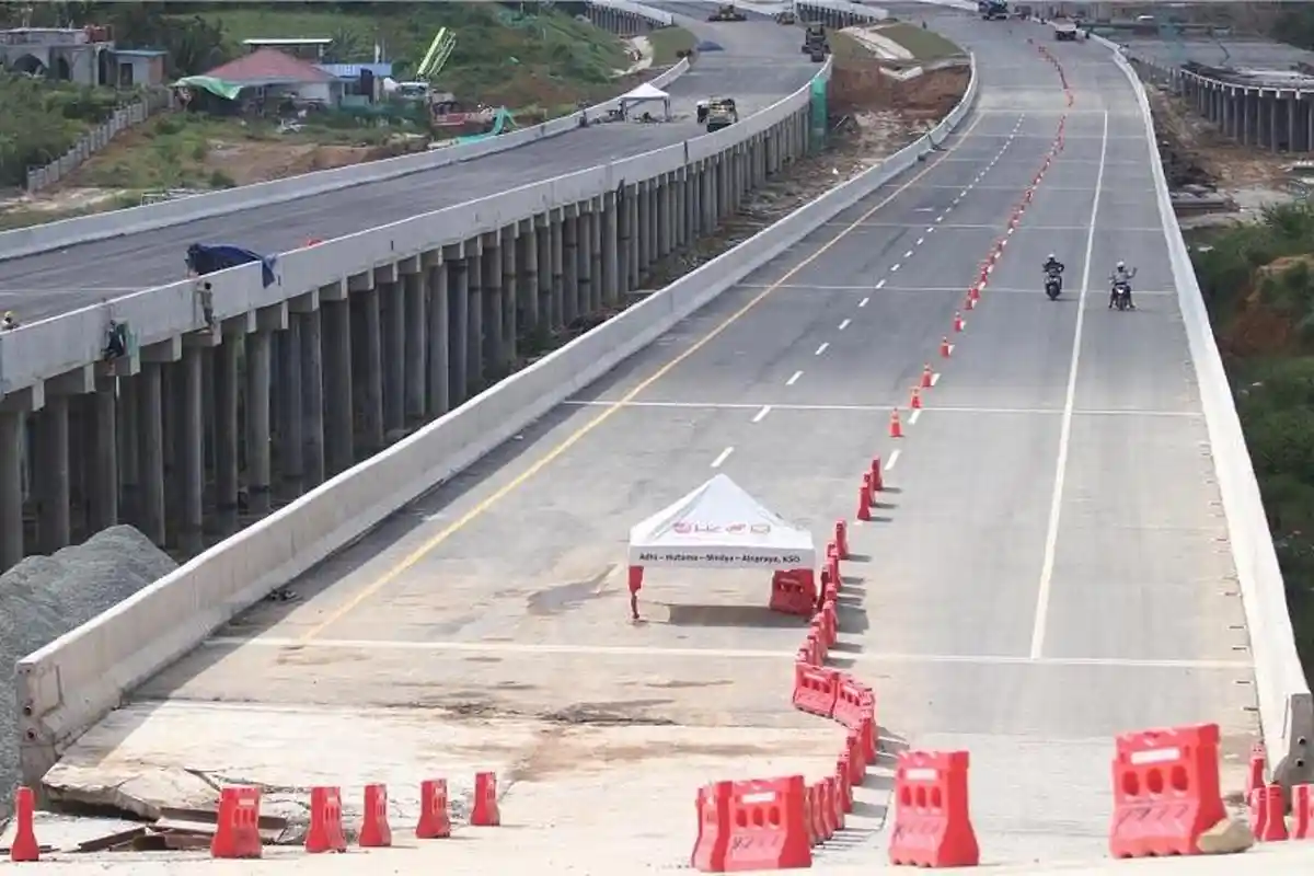 Update Proyek Tol IKN-Balikpapan, Basuki: Segmen 1A dan 1B dari Bandara SAMS Tahap Pembebasan Lahan