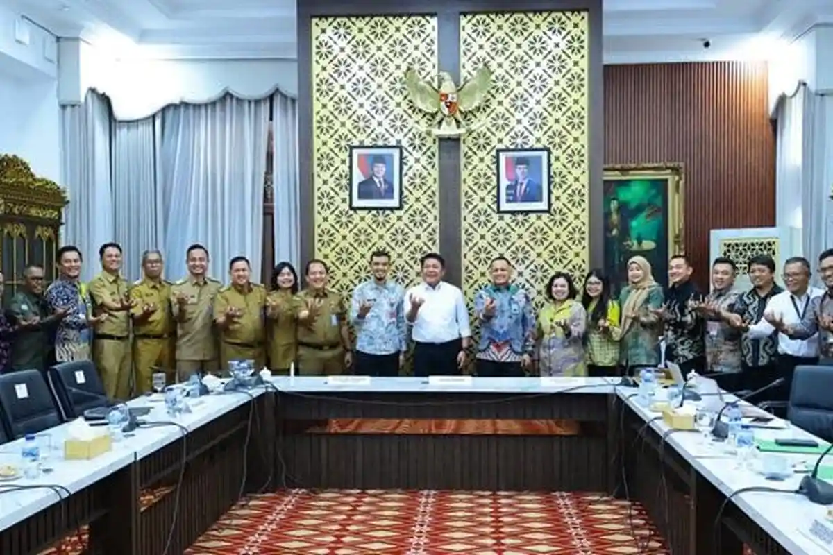 Tim Setmilpres Kunjungi Sumsel, Sebut HD Terpilih sebagai Kandidat Penerima Satyalancana Wirakarya