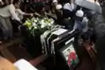 Didik Dan Dodi Dimakamkan Bersanding