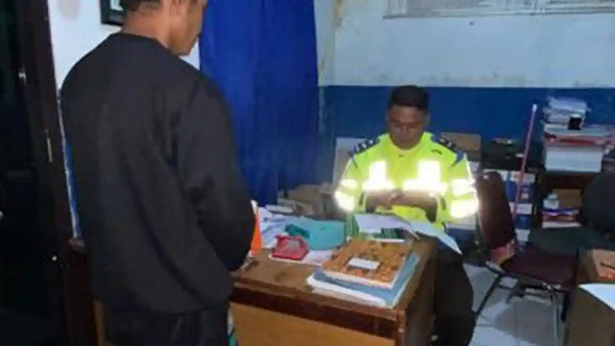 Pengemudi Truk Tangki Ugal-ugalan di Kupang Diamankan Polisi