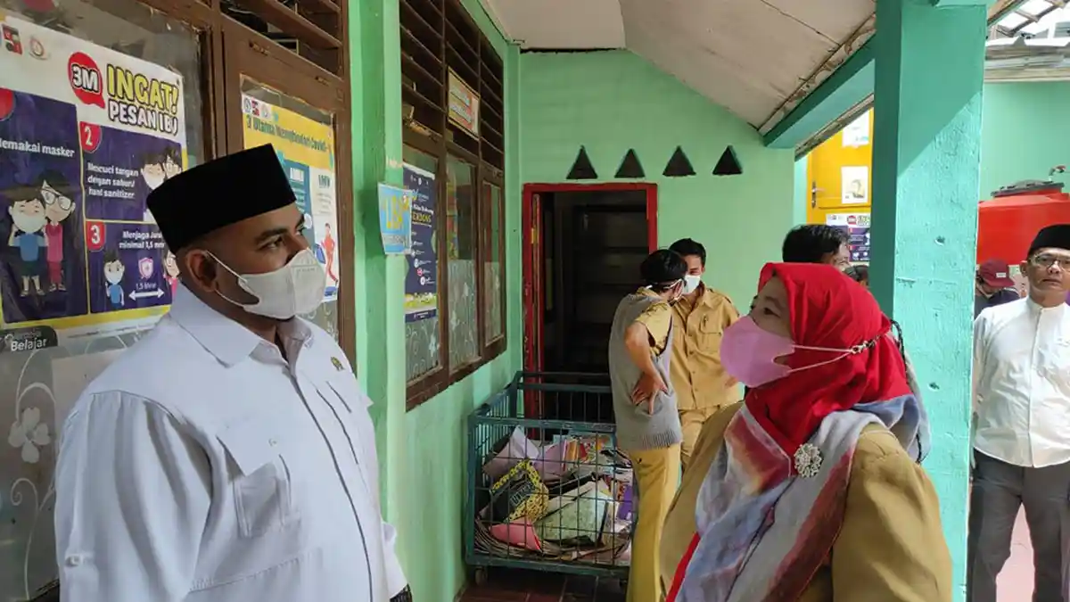 Tinjau SDN Ciheuleut, DPRD Kota Bogor Prihatin Dengan Kondisi Sekolah di Kota Bogor