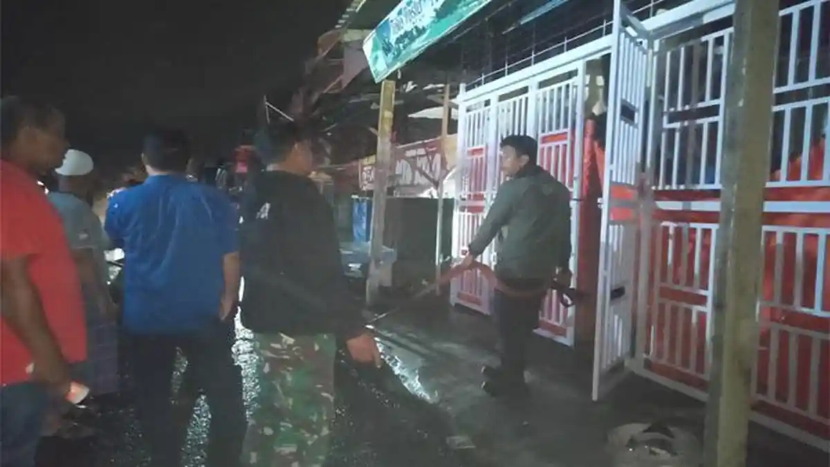 Diduga Arus Pendek, Toko Aksesoris Sepeda Motor di Bener Meriah Nyaris Terbakar