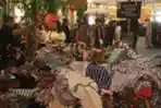 Pasar Tiban Batik Rancangan Anne Avantie