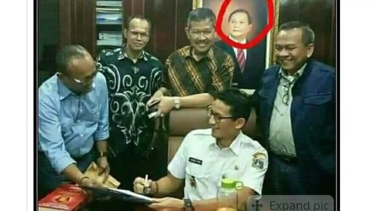 Ruang Kerja Sandiaga Uno Pajang Foto Prabowo? Ini Fakta Sebenarnya