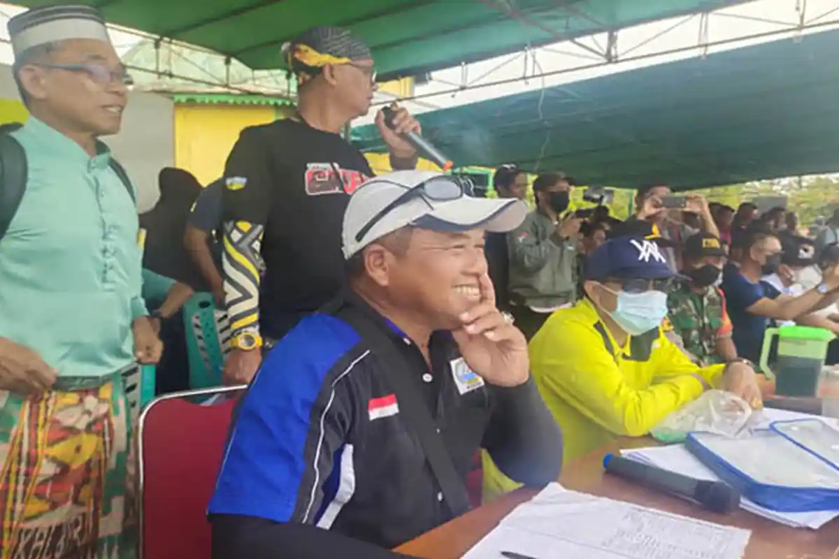 Puluhan Tim Dayung Ikuti Lomba Sampan Bidar di Kabupaten Mempawah